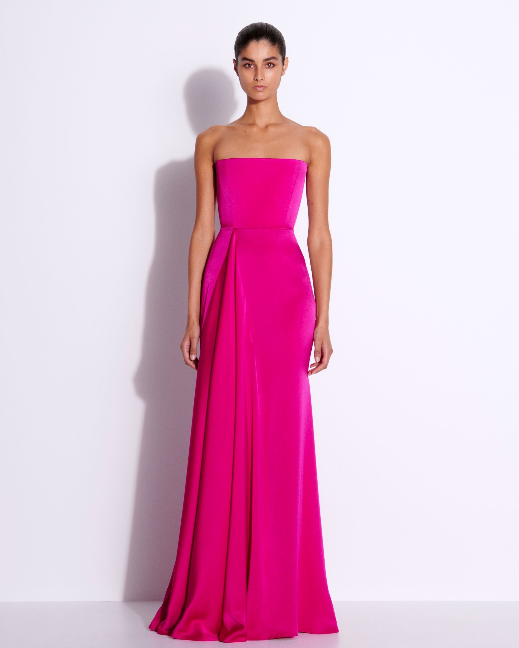 Strapless Gathered Drape Gown in Satin Crepe – Alex Perry
