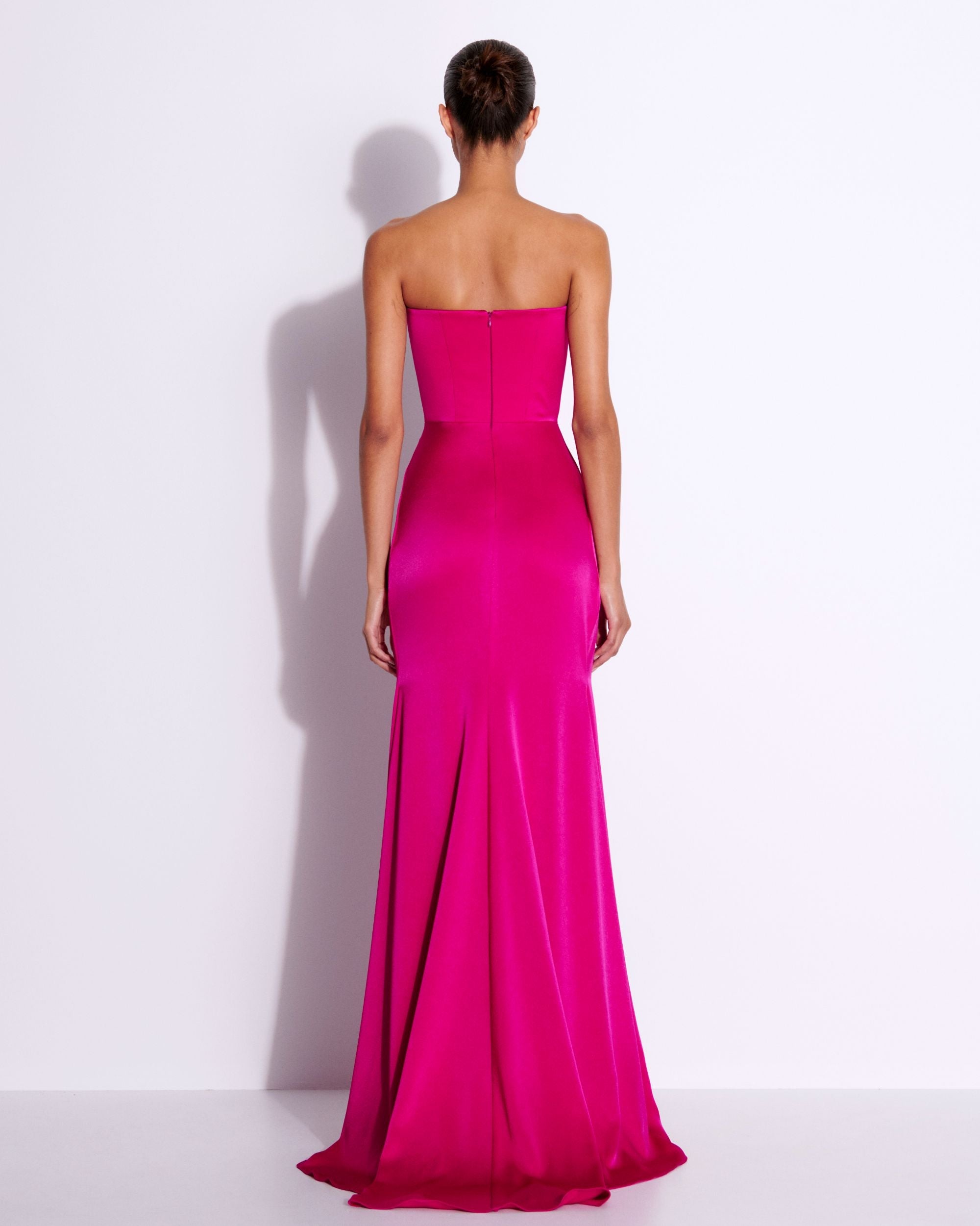 Strapless Gathered Drape Gown in Satin Crepe – Alex Perry